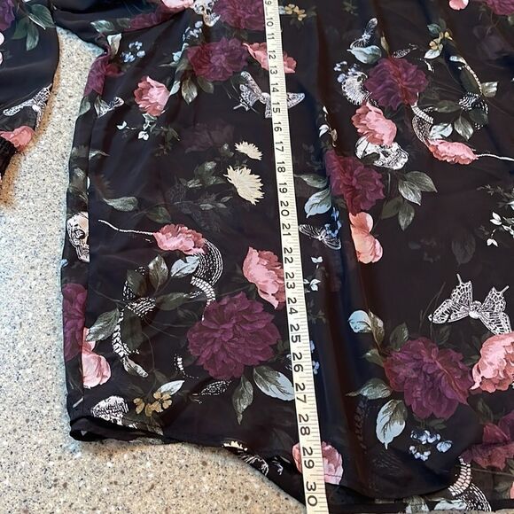 TORRID *NWT* Smocked Neck Chiffon Skull Floral Print Top - Picture 14 of 14